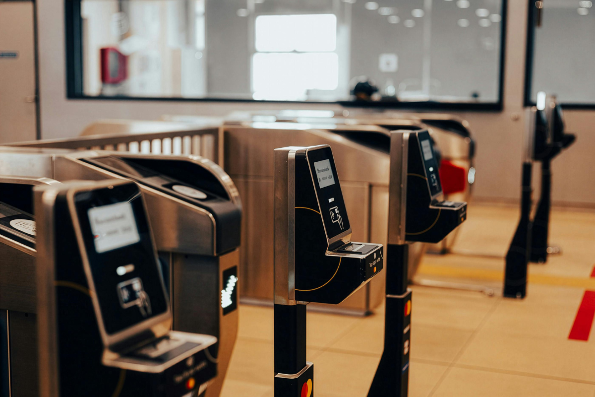 Torno para control de acceso con tarjeta o lector de huella